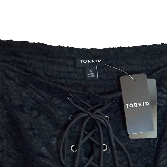 TORRID Babydoll Chenille Lace Square Neck Blouse NWT Size 4X - Picture 2 of 3